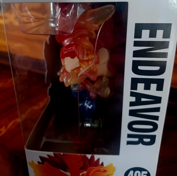Funko Pop! Endeavor My Hero Academia Gamestop Exclusive #495 w/Protector - Picture 3 of 7
